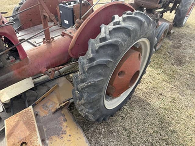 Image of Farmall Cub equipment image 2
