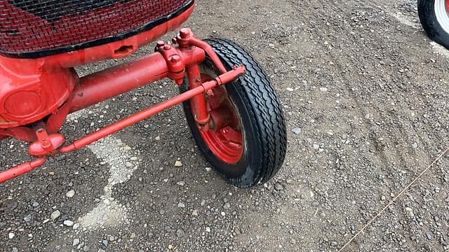 Image of Farmall Cub equipment image 4