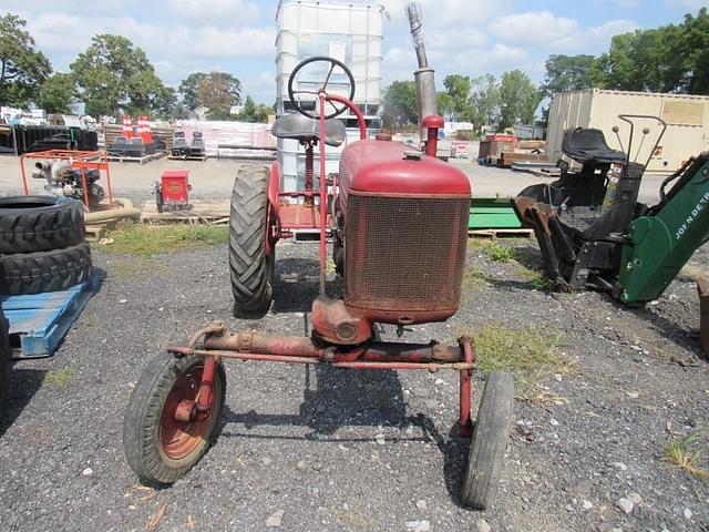 Image of Farmall Cub equipment image 1