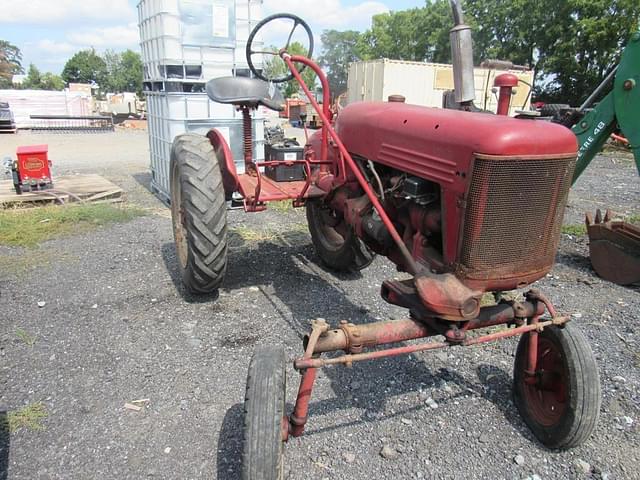 Image of Farmall Cub equipment image 2