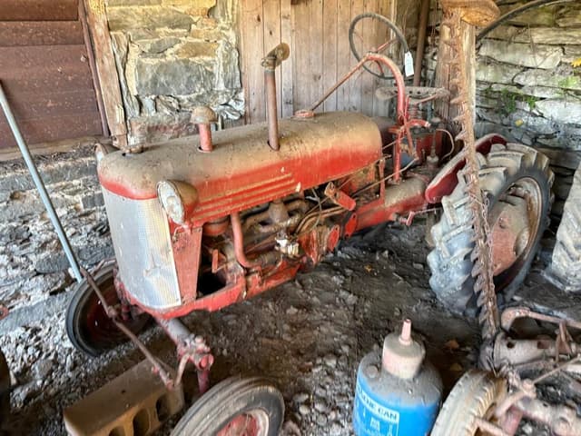 Image of Farmall Cub equipment image 1
