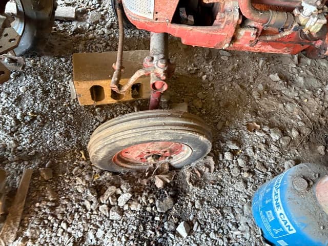 Image of Farmall Cub equipment image 3