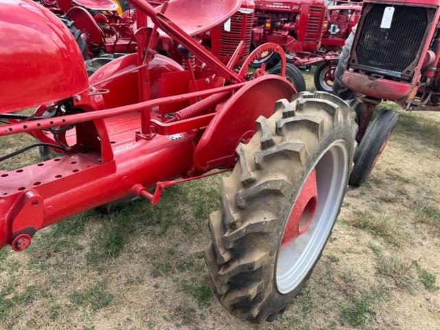 Image of Farmall Cub equipment image 2