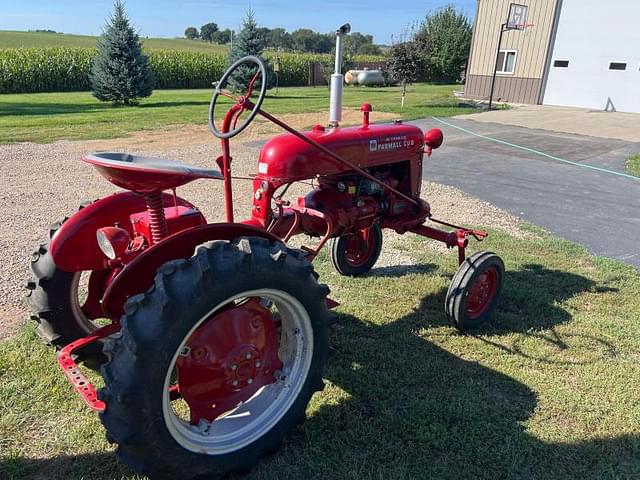 Image of Farmall Cub equipment image 2