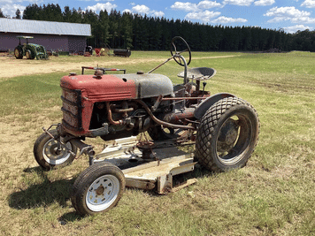 Main image Farmall Cub