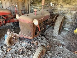 Farmall Cub Image