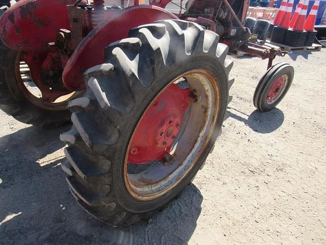 Image of Farmall Cub equipment image 4