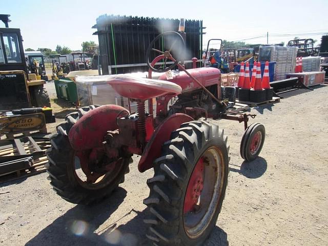 Image of Farmall Cub equipment image 3