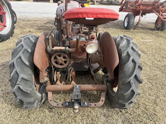 Image of Farmall Cub equipment image 3