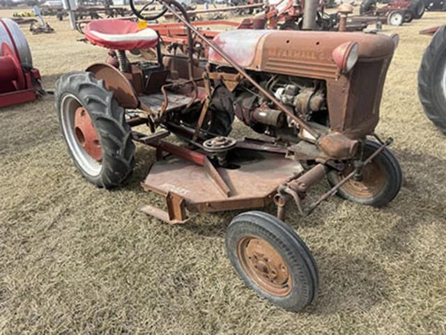 Image of Farmall Cub equipment image 2