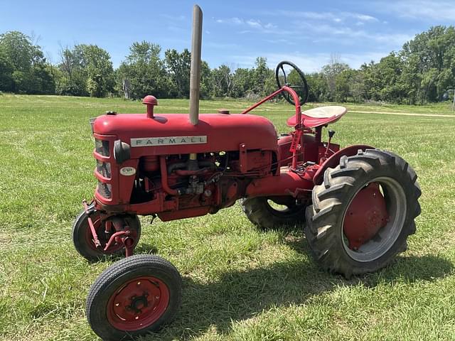 Image of Farmall Cub equipment image 1