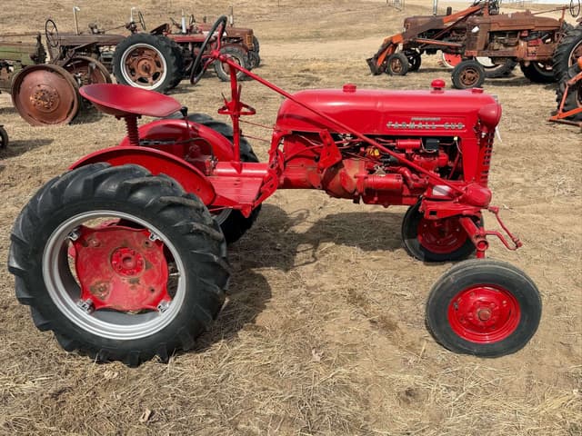 Image of Farmall Cub equipment image 1