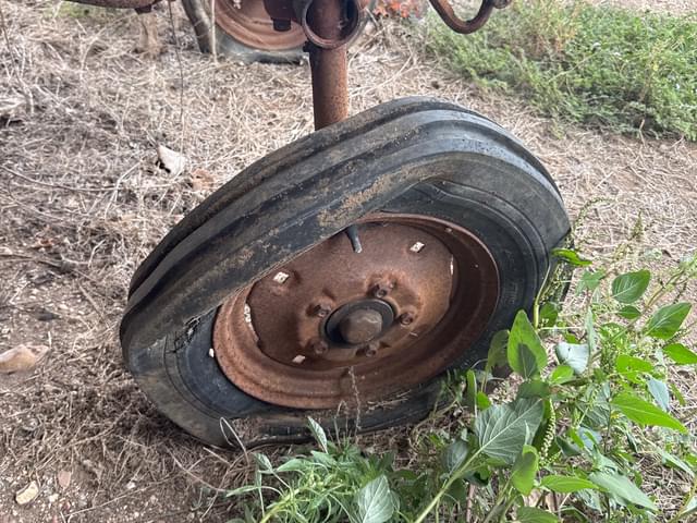 Image of Farmall Cub equipment image 3