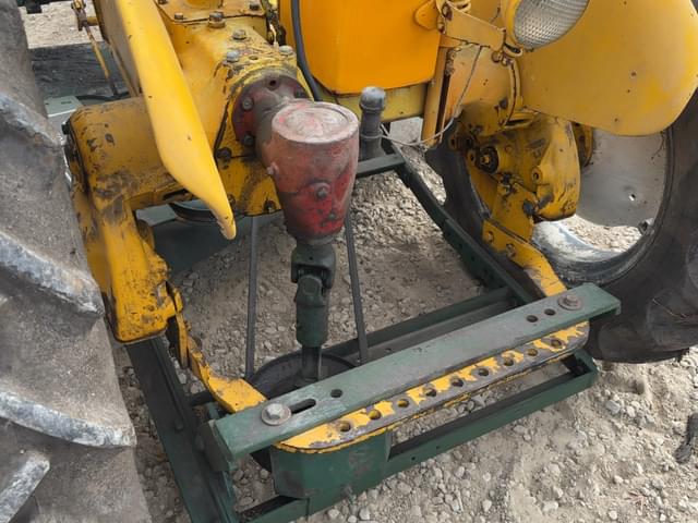 Image of Farmall Cub equipment image 4