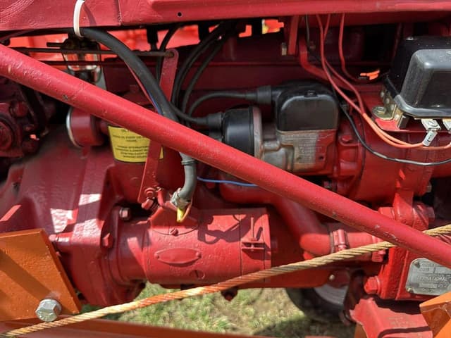 Image of Farmall FC equipment image 4