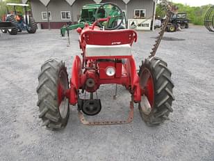 Main image Farmall Cub 7