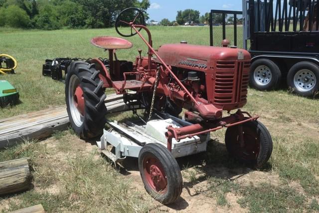 Image of Farmall Cub equipment image 3
