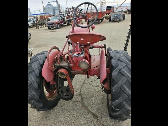 Image of Farmall Cub equipment image 3