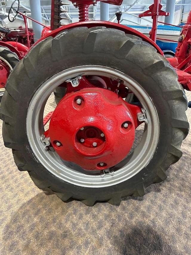 Image of Farmall Cub equipment image 3