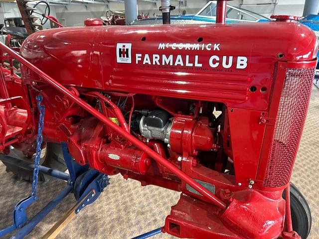 Image of Farmall Cub equipment image 2