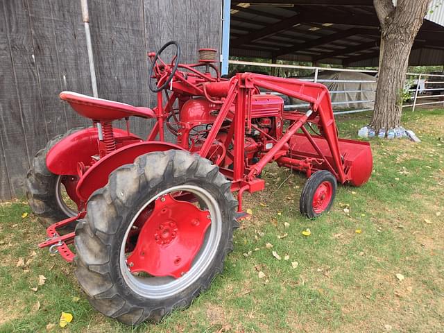 Image of Farmall Cub equipment image 2