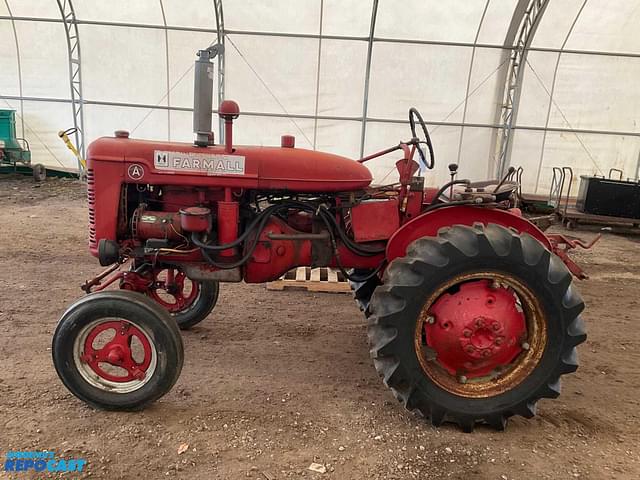 Image of Farmall A equipment image 2