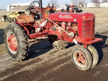 Main image Farmall B