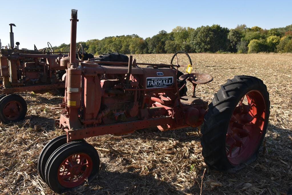 Main image Farmall F-12
