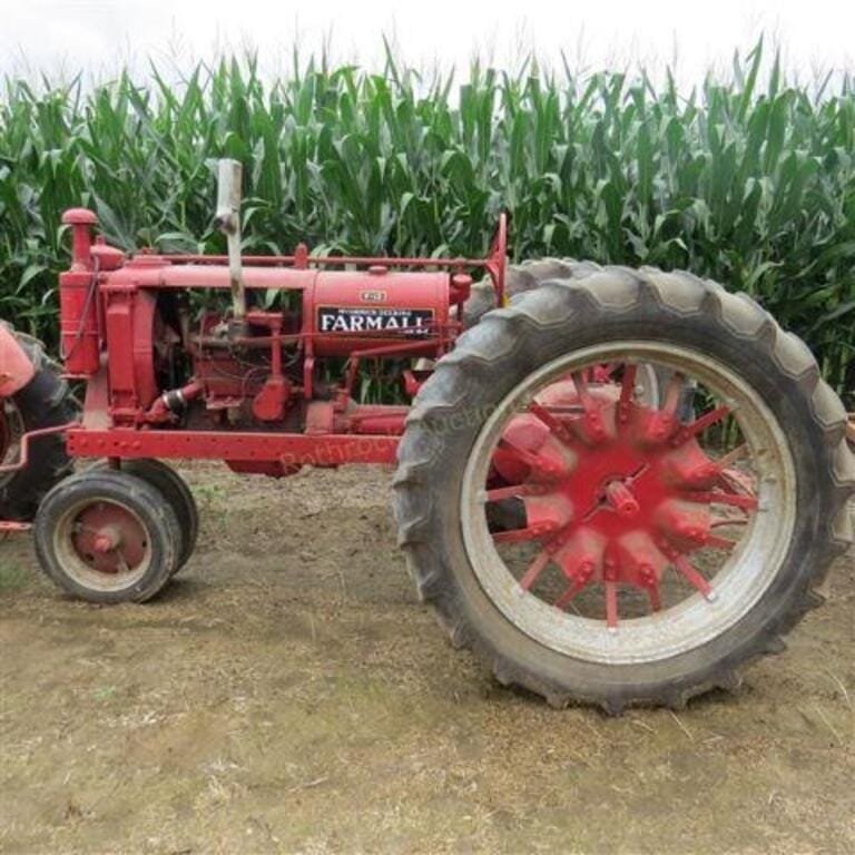 Main image Farmall F-12