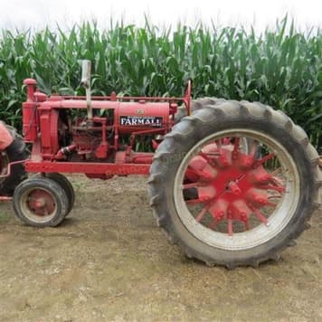 Main image Farmall F-12