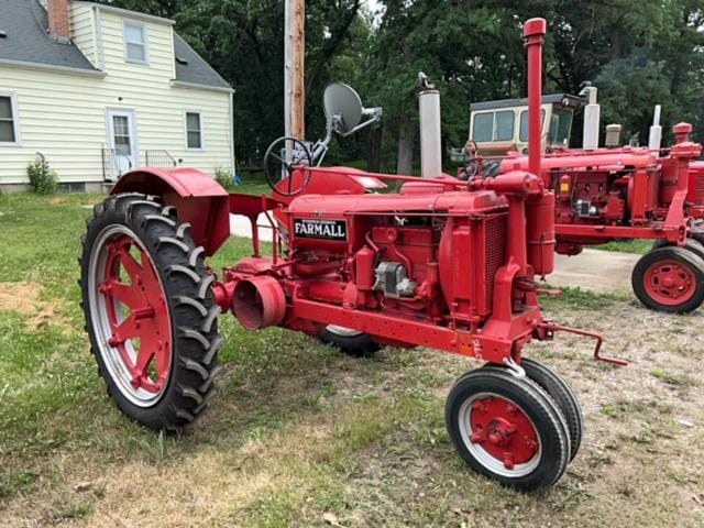 Main image Farmall F-14