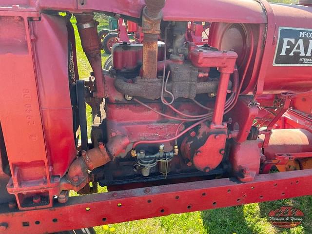 Image of Farmall F-14 equipment image 2