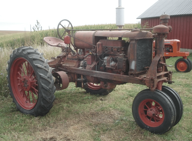 Image of Farmall F-20 Image 0