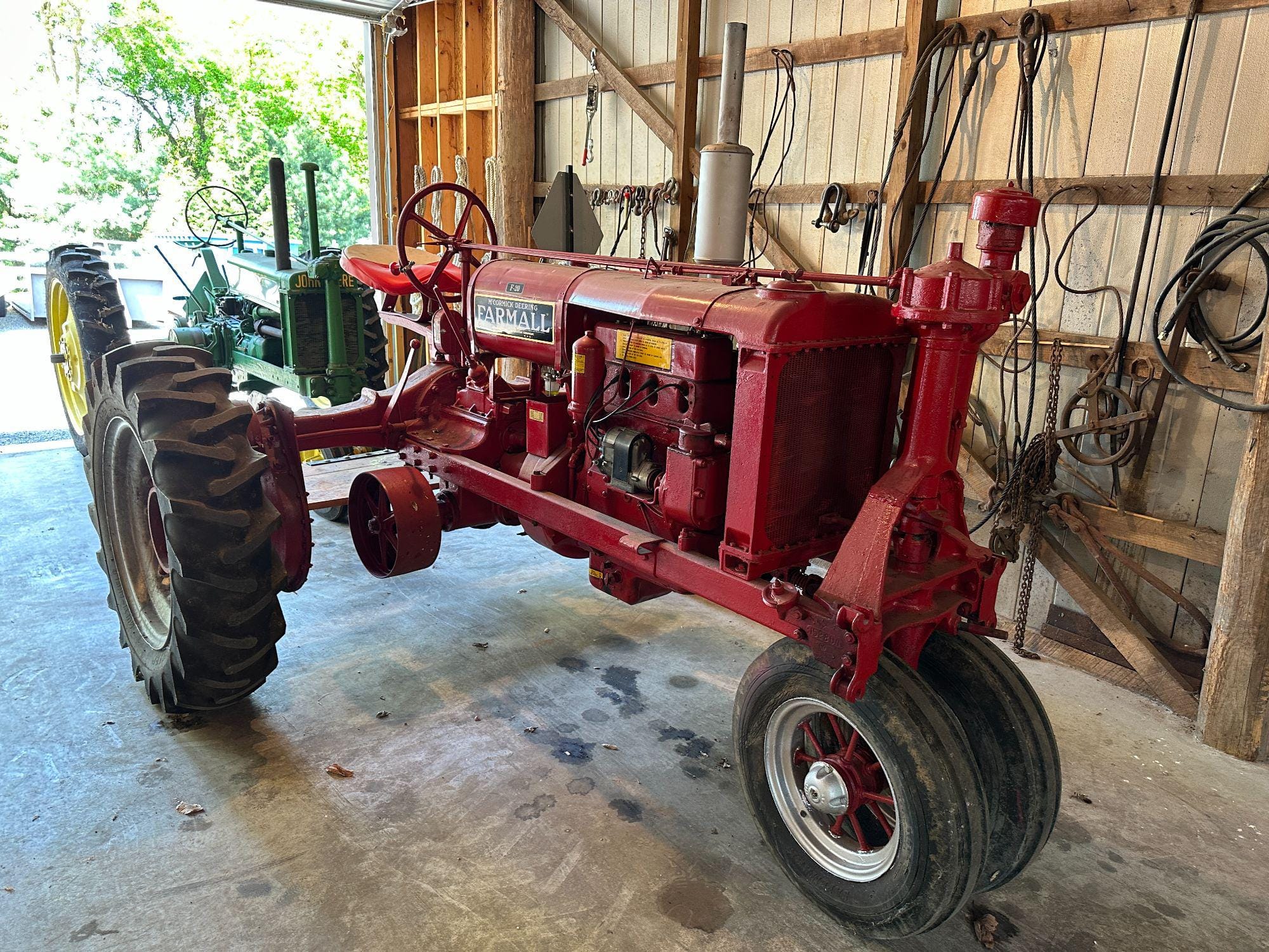 Main image Farmall F-20