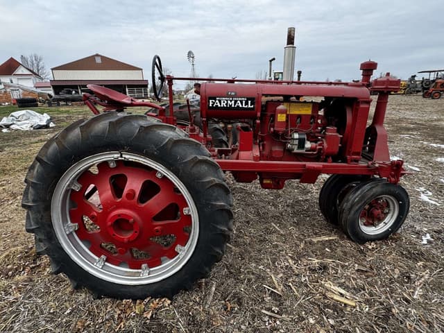 Image of Farmall F-20 equipment image 4