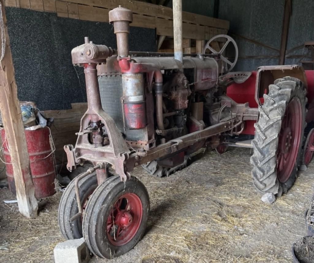 Main image Farmall F-20