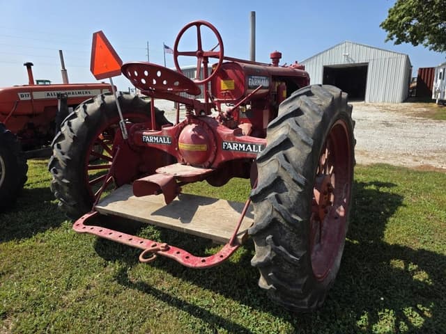 Image of Farmall F-20 equipment image 4