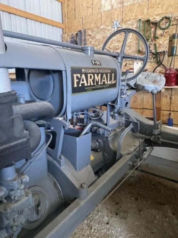 Image of Farmall F-20 equipment image 4
