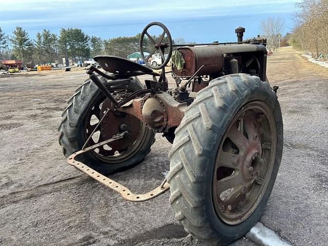 Image of Farmall F-20 equipment image 4