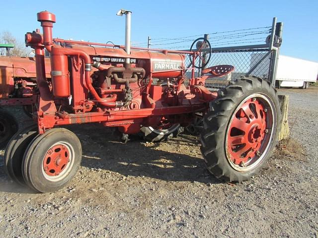 Image of Farmall F-20 equipment image 1