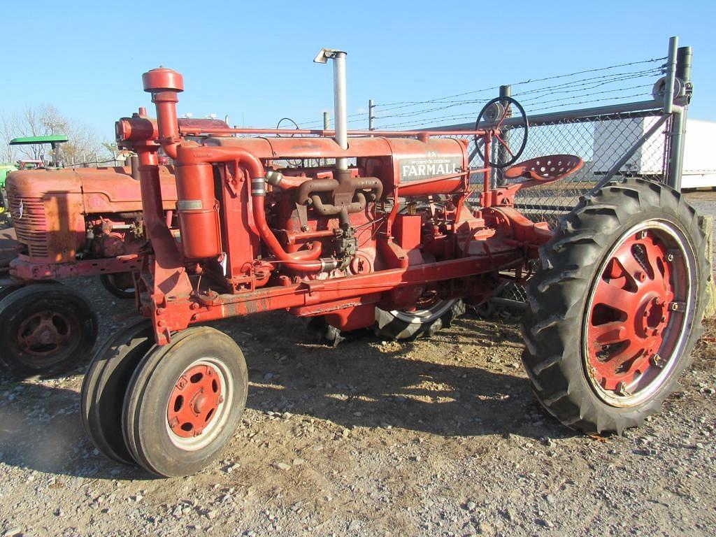 Image of Farmall F-20 Primary image