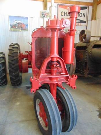 Farmall F-20 Equipment Image0