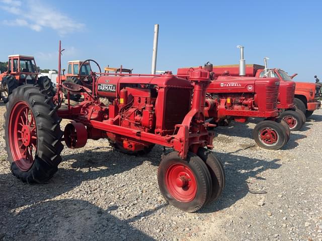 Image of Farmall F-20 equipment image 4