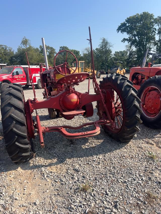 Image of Farmall F-20 equipment image 2