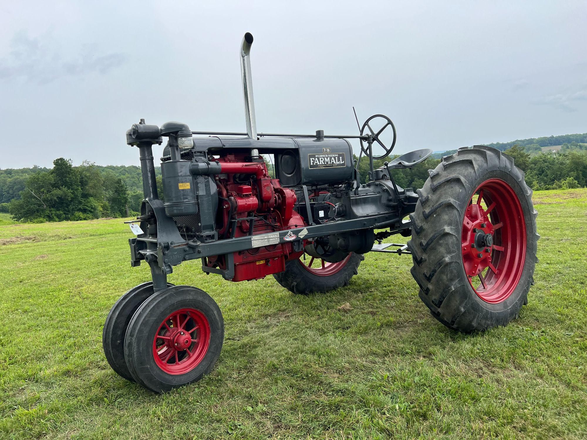 Main image Farmall F-30