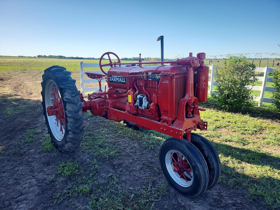 Image of Farmall F-12 Primary image