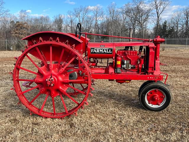 Image of Farmall F-12 equipment image 1