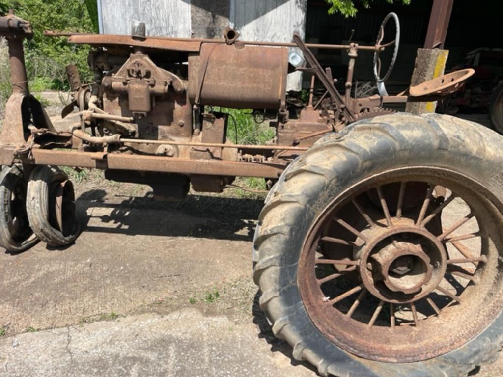 Main image Farmall F-14