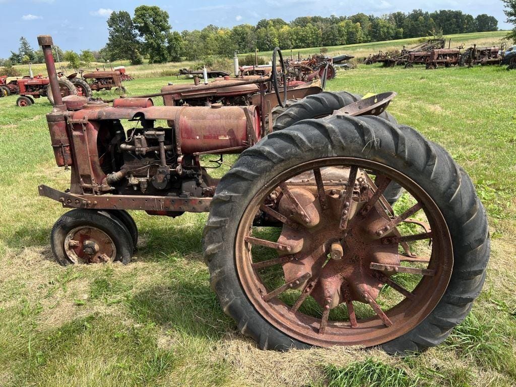 Main image Farmall F-14
