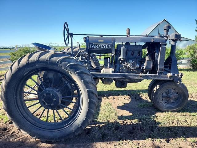 Image of Farmall F-20 equipment image 3